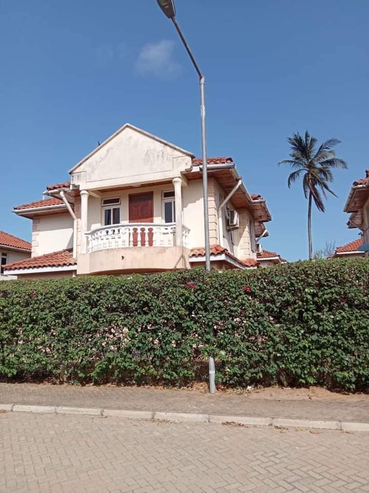 4 BEDROOM MAISONNATE PLUS SQ